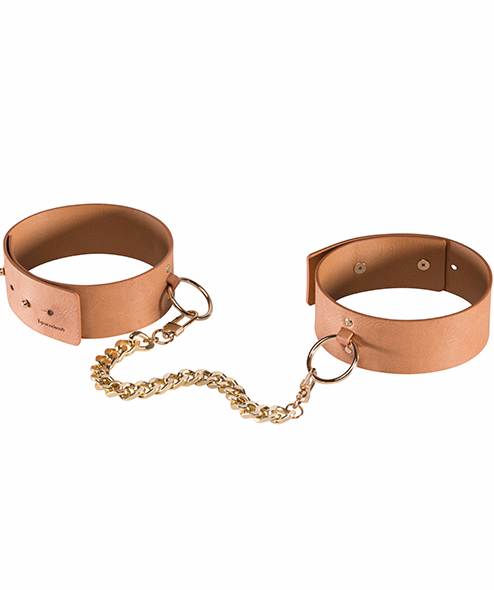 BIJOUX INDISCRETS - MAZE ANKLE &amp; KNEE CUFFS BROWN | Bojor &amp; ögonbindel - Bondage &amp; fetish - Lagervaror för snabb leverans 1-2 dagar - Snabblager sexleksaker på 1-2 dagar - Bojor &amp; fängsel - Bijoux Indiscrets sexiga accessoarer - Bästsäljare - bästsäljare | Intimast