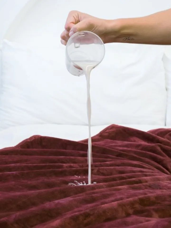 Splash Blanket The OG Moon Blood Medium 120x200 cm - Sex lakan 5